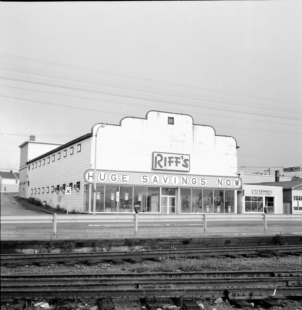 Historic Riff's storefront